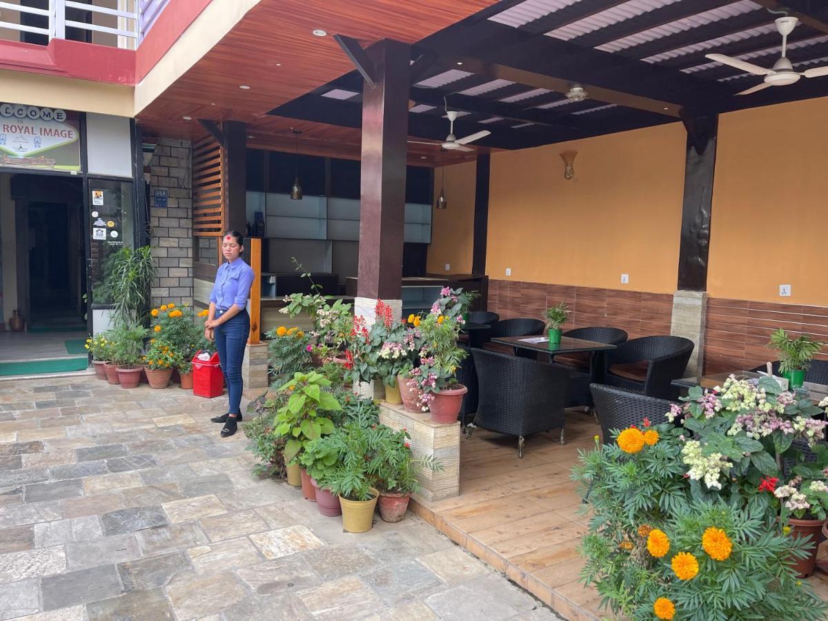 Hotel Royal Image Pokhara Buitenkant foto