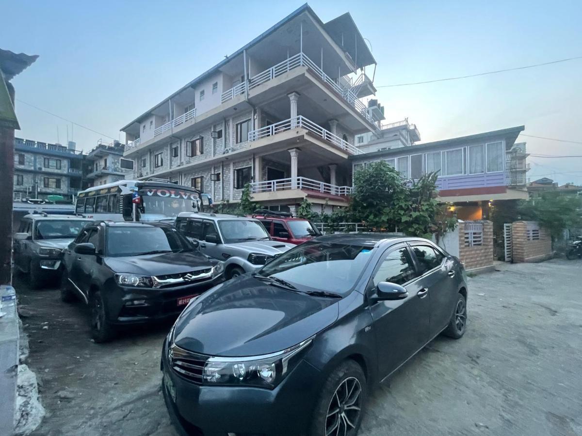 Hotel Royal Image Pokhara Buitenkant foto