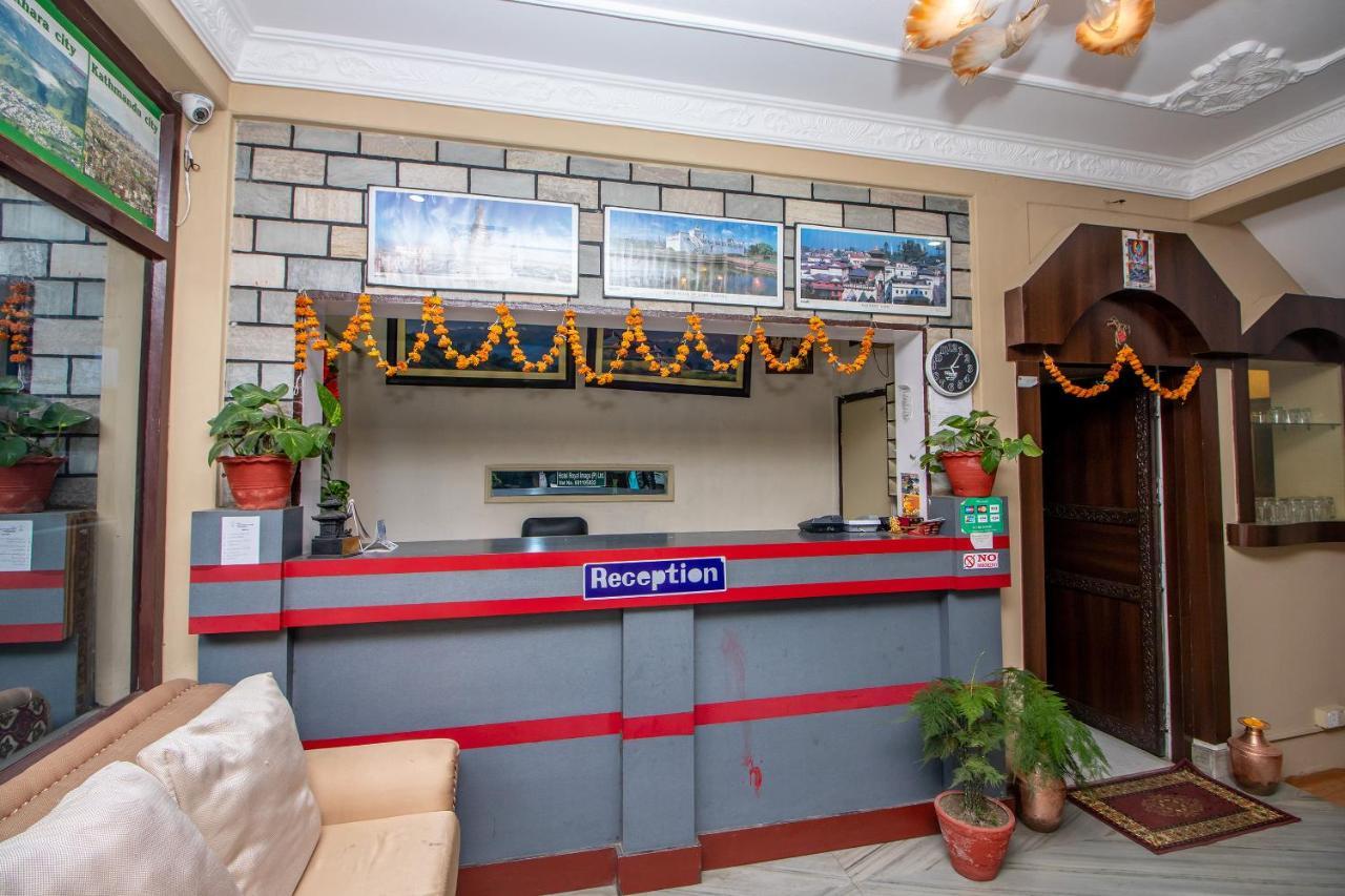 Hotel Royal Image Pokhara Buitenkant foto