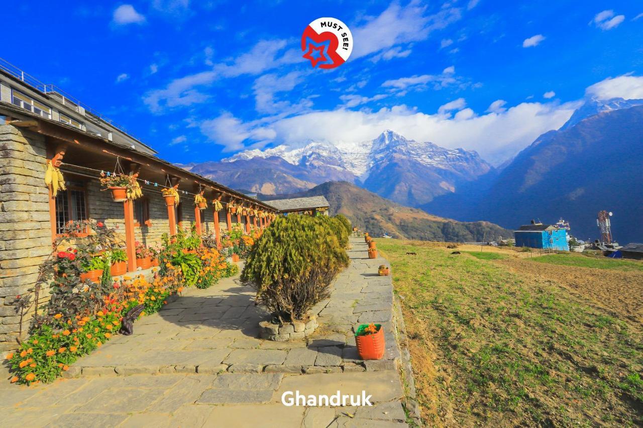 Hotel Royal Image Pokhara Buitenkant foto